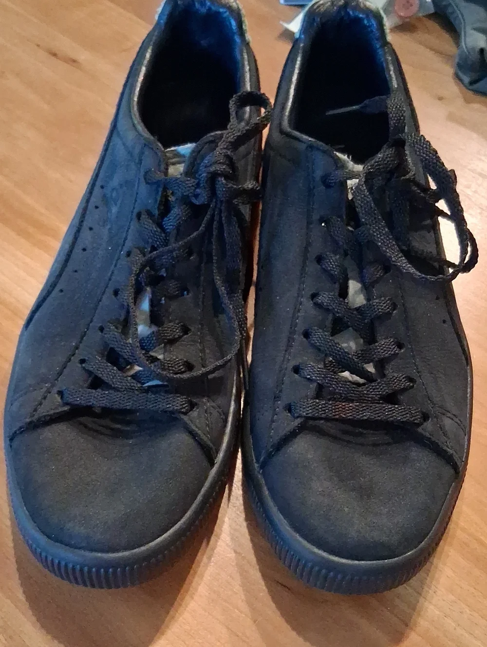 Puma Men's Black Lace-Up Suede Sneakers